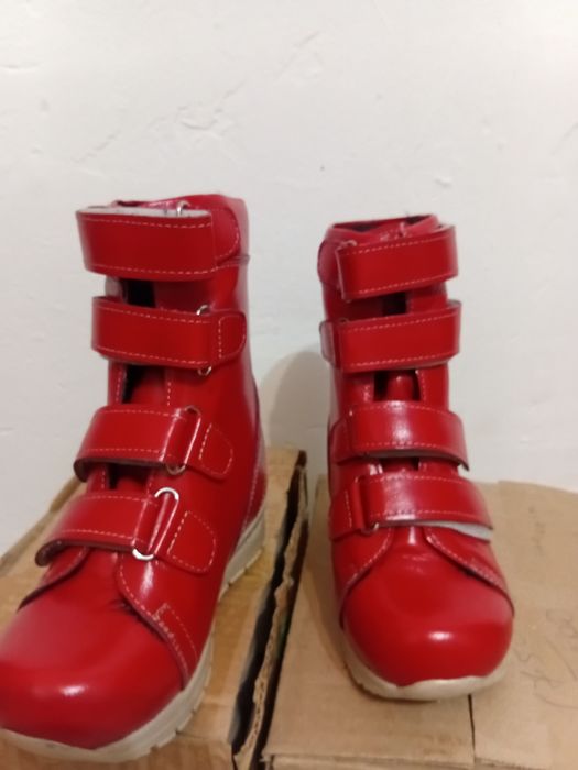 Ортопед аяқ киім