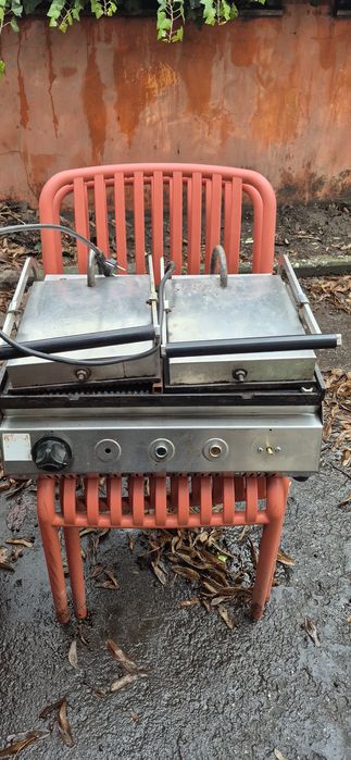 Професионална преса за сандвичи