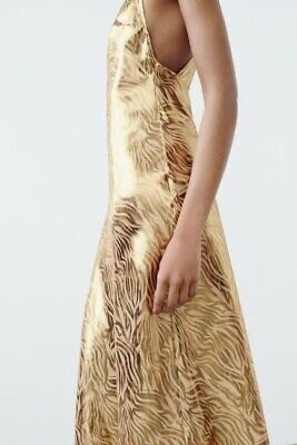 ZARA Рокля нова