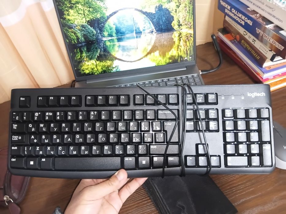 Клавиатура logitech