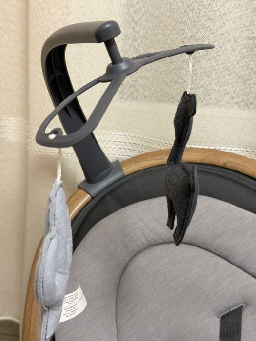 Бебешка Люлка Maxi-Cosi Cassia Essential Graphite