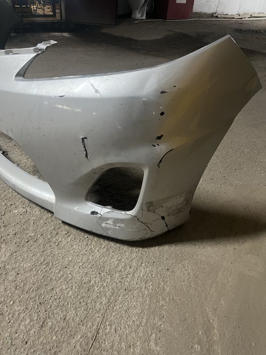 Передний бампер от Эстимы 2009