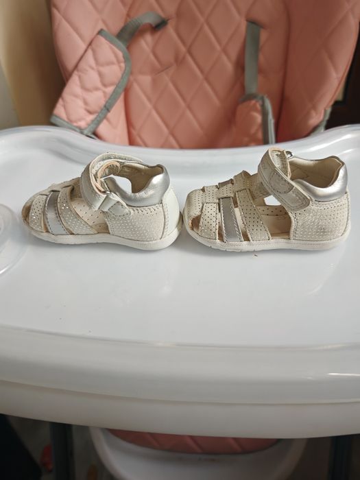 Детски обувки за прохождане