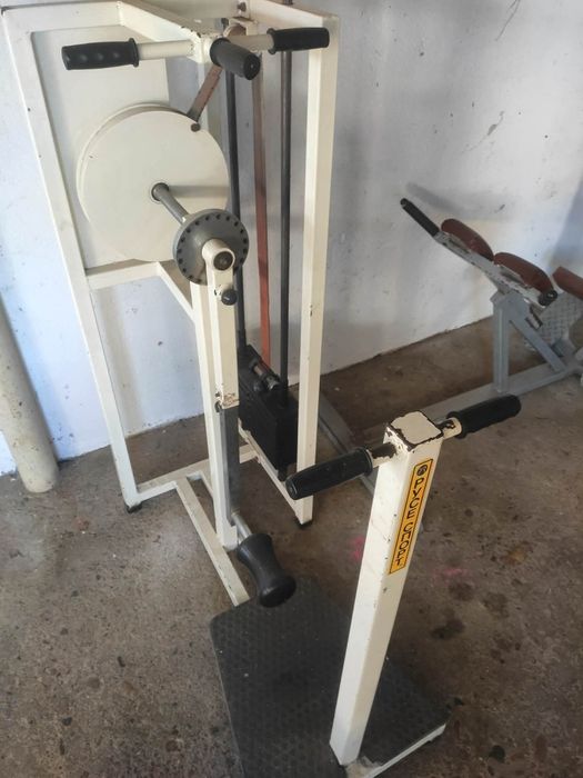 Мулти Хип уред за глутеус