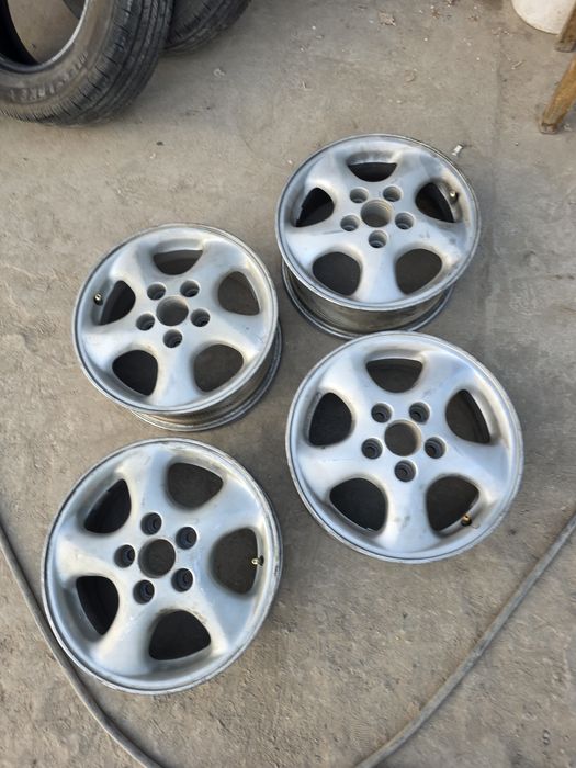 Диски на Camry 10-40