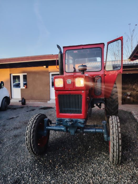Tractor UTB 650 1990
