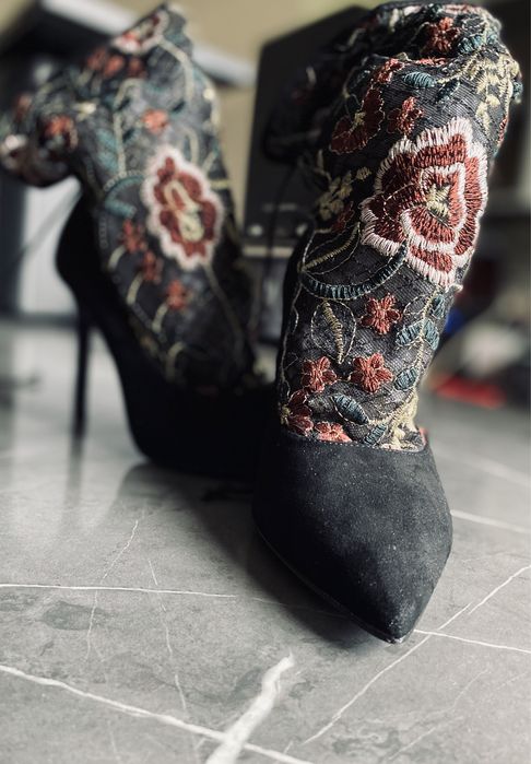 Pantofi Stiletto ZARA Marimea 36