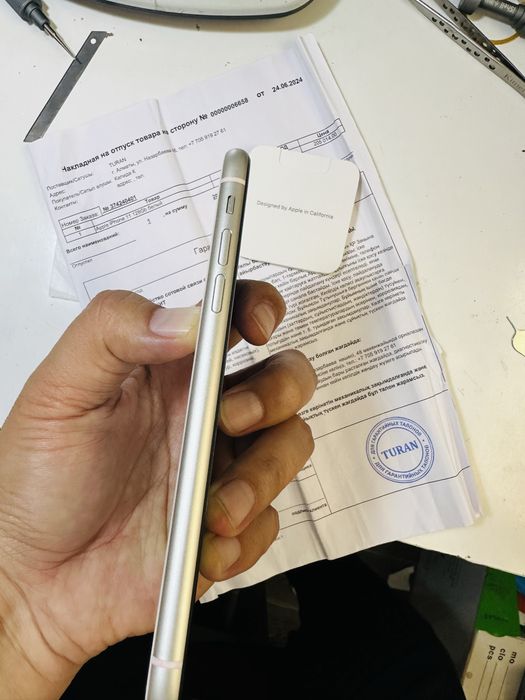 iPhone 11 128ГБ идеал 89%