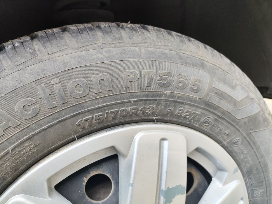 Форд Ескорт ПРОДАВАМ НА ЧАСТИ!