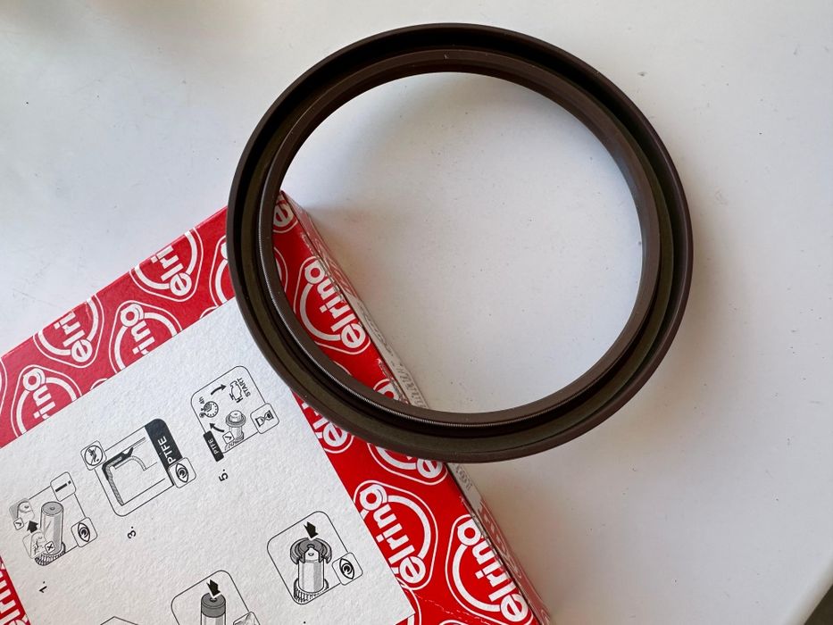 Продам сальник коренной оригинал