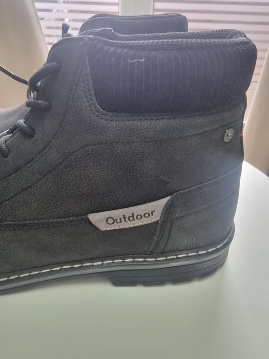 Încălțăminte impermeabilă mărimea 48