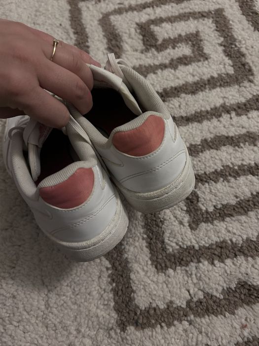 Tenisi Adidas, Marime 37