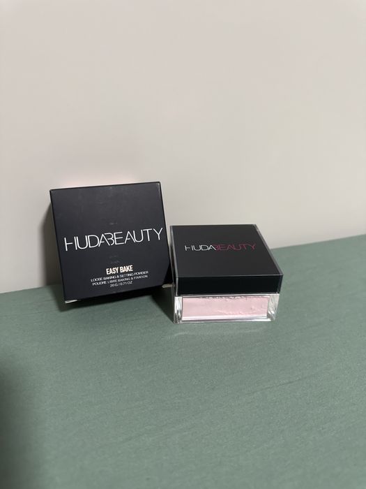 Pudra Huda Beauty - 2 nuante