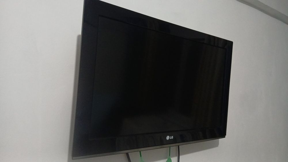 Телевизор LG б/у