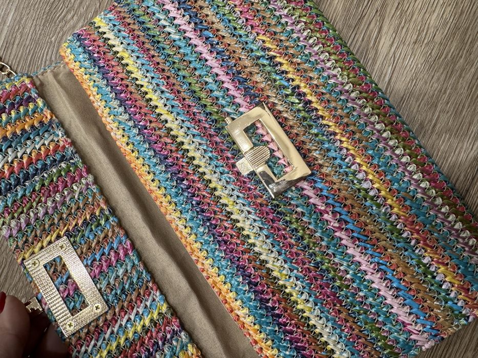 Продам цветной клатч