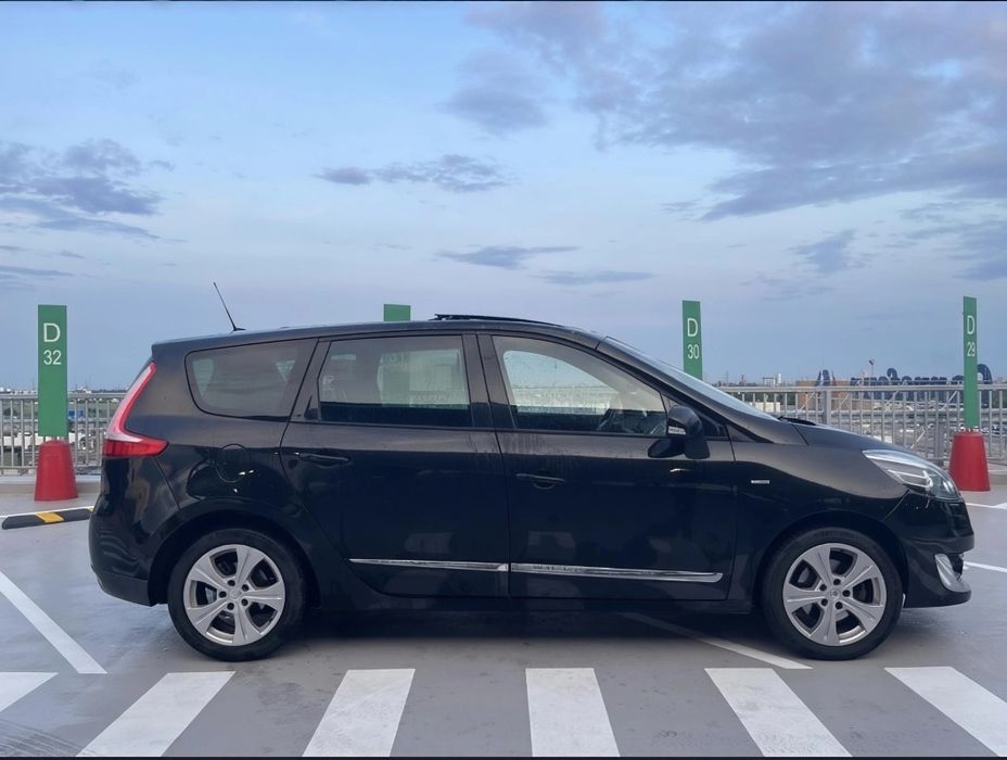 RENAULT Grand Scenic 2012 — imagine 2