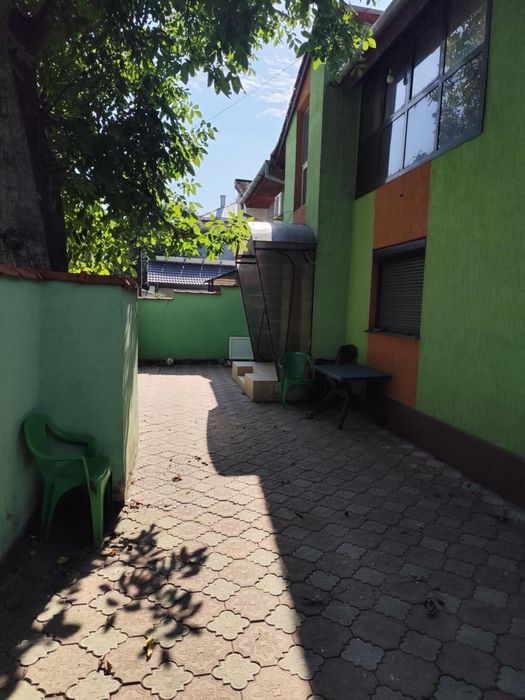 Casa de vânzare !!!