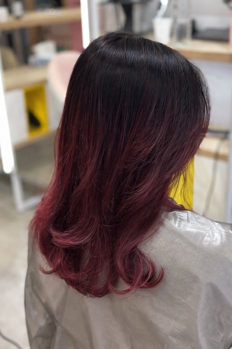 Servicii de coafor tuns vopsit cofura de ocazie in salon