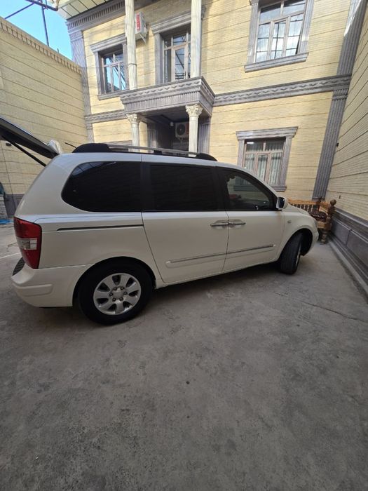 Kia carnival 2006- yil