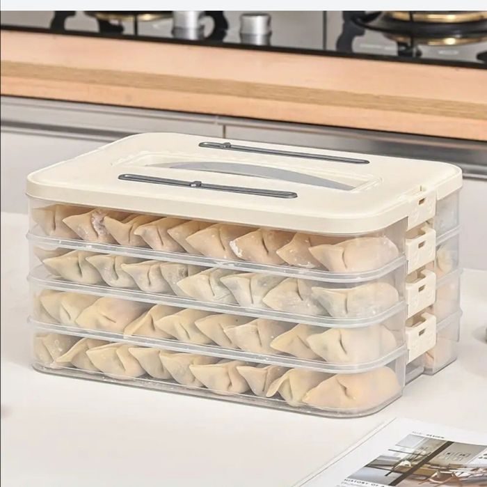 Новый. Отличный контейнер для заготовок, для хранения пельменей в моро