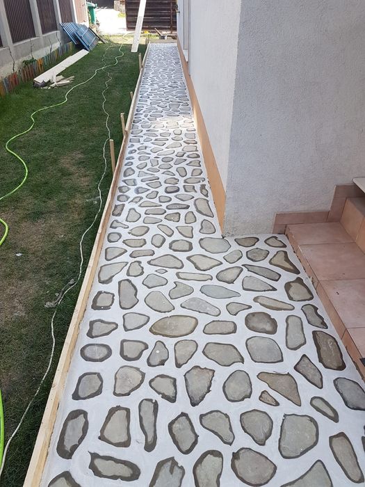 Piatra de râu, pavaj piatra de rău, piatra de râu rezistenta