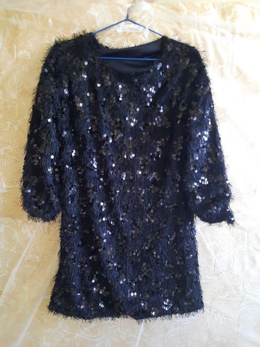 Продам платья почти новые