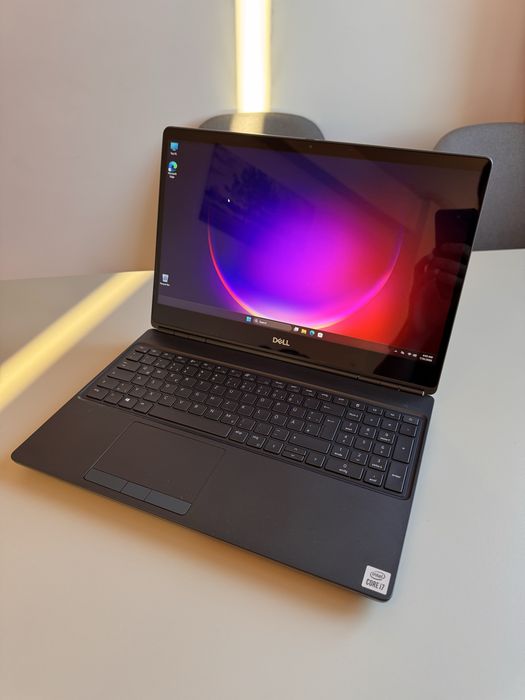 Dell Precision 7550 Touchscreen / i7-10850H / nVidia Quadro T2000 / SSD M2 500GB /  8GB DDR4