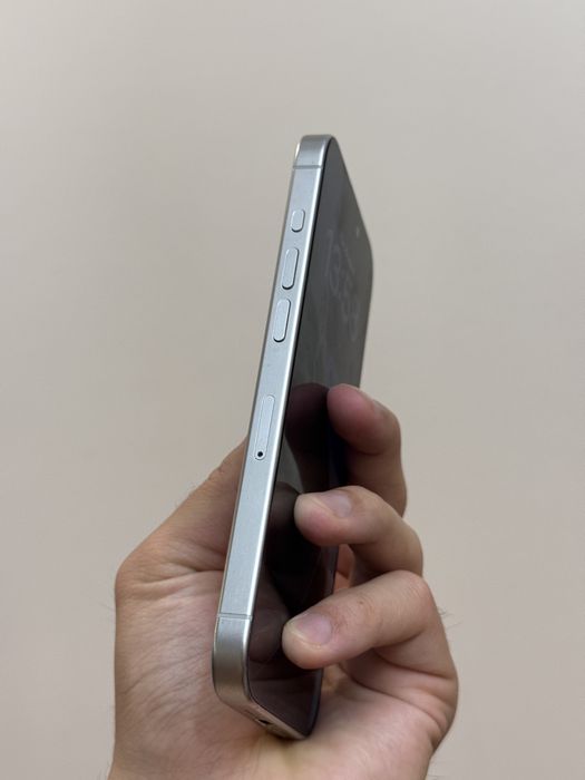Iphone 15 Pro. 256гб. 90% акб
