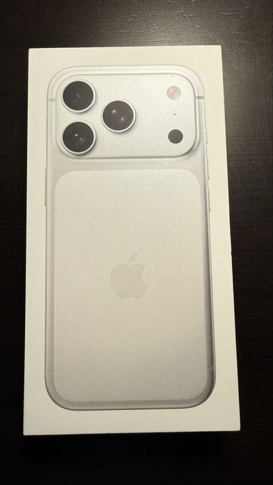 Iphone 17 Pro Silver