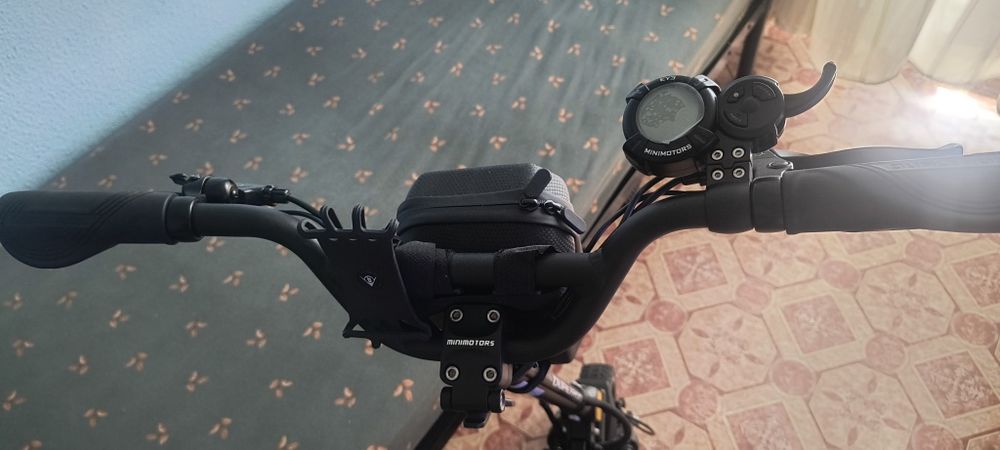 Văd trotineta dualtron mini