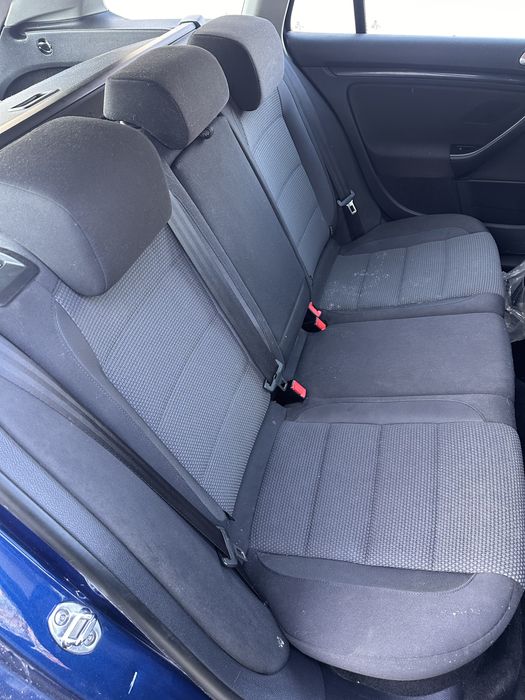 Фв голф 6 1.6тди комби на части / vw golf 6 1.6tdi