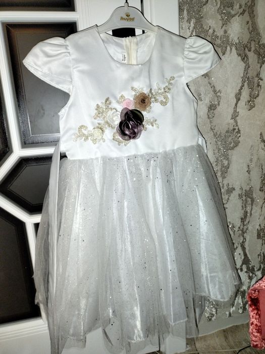 Платье детское праздничное