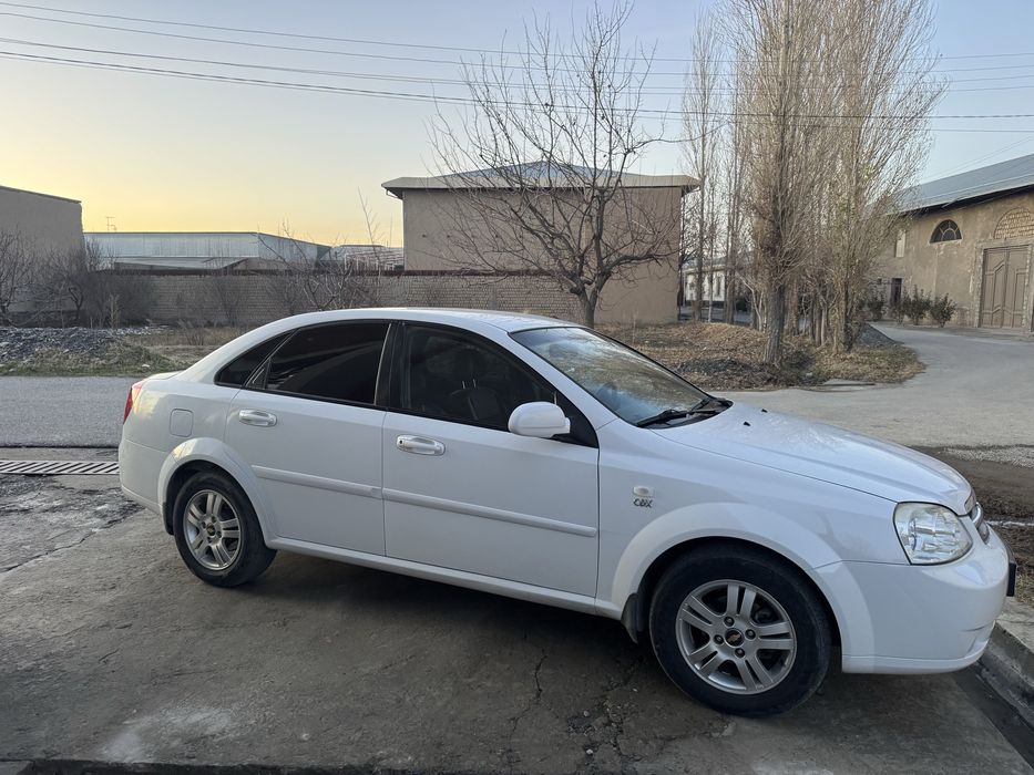 Lacetti 1.8 yaxshi holatda