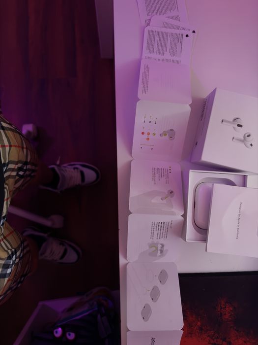 Airpods 3 Pro ..