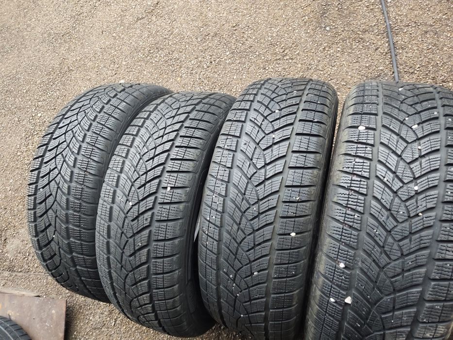 235/55/19" 4бр Good year ultra grip performance, dot3922,7-8mm