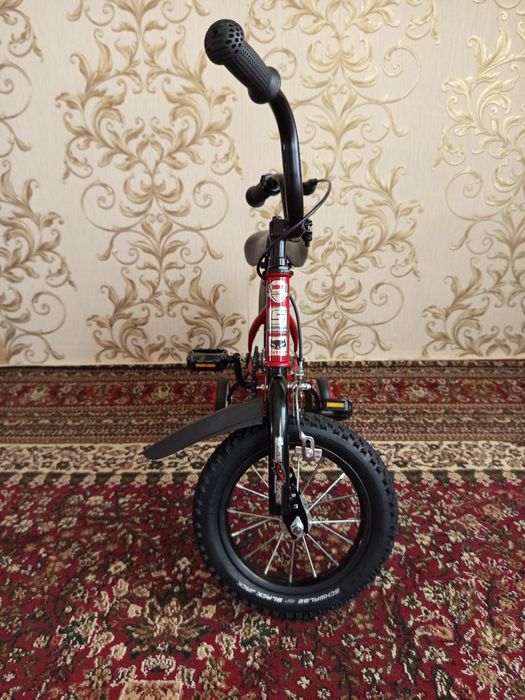 Продается Десткий велик  торг уместен!