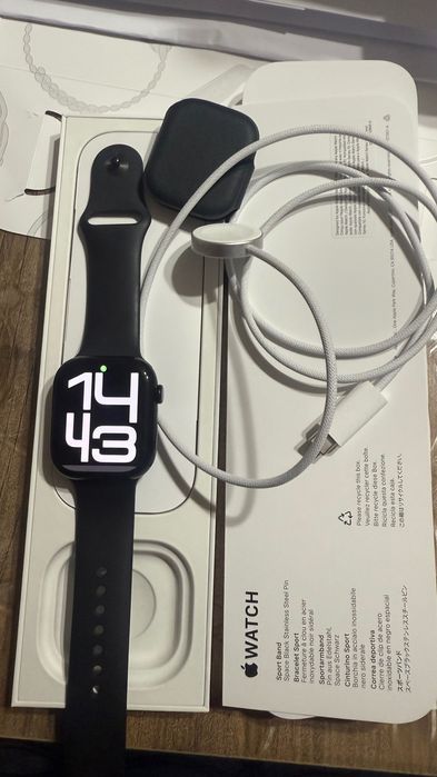 Часовник Apple Watch 10