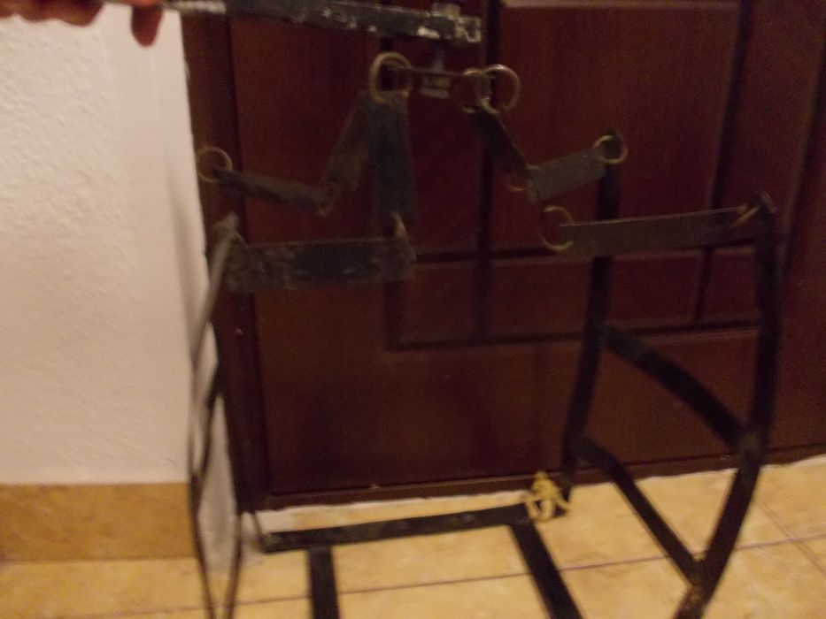 suport colivie pasari sau Tv cu tub de 37 cm si Tv de 37 si 55 cm