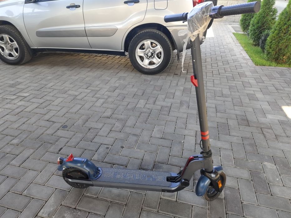 Продам электро самокат.