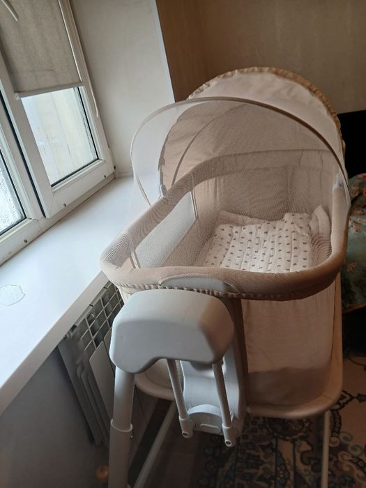 Срочно продам манеж. Находится в кизе