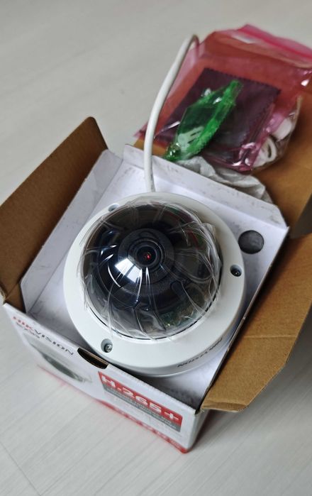 4MP IP куполна камера Hikvision DS-2CD2143G0-I