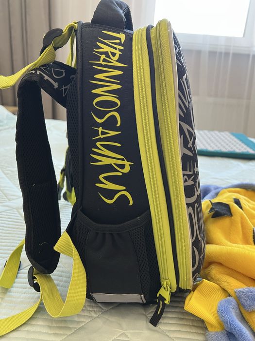 Школьный рюкзак устойчивый