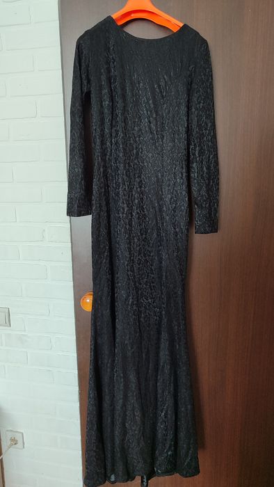 Продам платья 46-48 размера