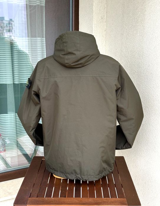Мъжко тънко яке Stone Island - размер L, КАТО НОВО