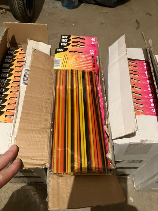 Pai in culoare rosu,galben,negru (Germania), 5mm cu 21cm, 77 buc de 40