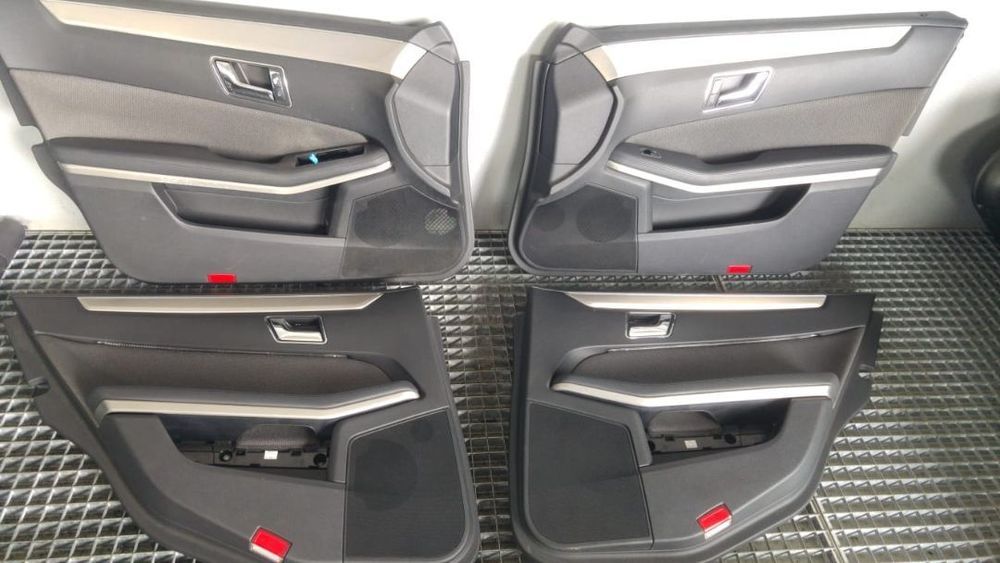 set fete tapiterii usi  mercedes e-class w212