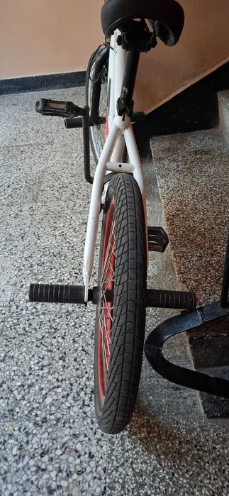 Колело BMX .....