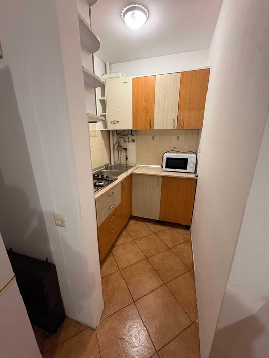 Garsonieră de închiriat cu loc de parcare