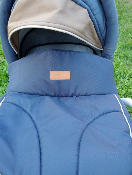 Cărucior de bebeluși