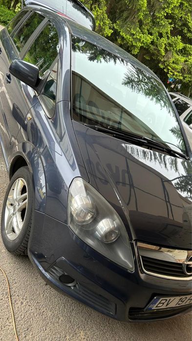 Opel zafira 2010 stare ff buna - 7 locuri